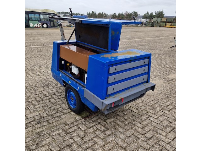Aggregaat op aanhanger, atlas-copco - afbeelding 8 van  27