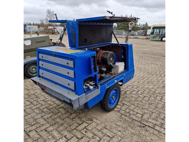 Aggregaat op aanhanger, atlas-copco - afbeelding 9 van  27