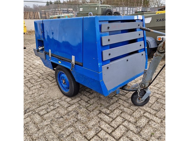 Aggregaat op aanhanger, atlas-copco - afbeelding 12 van  27