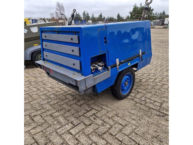 Aggregaat op aanhanger, atlas-copco - afbeelding 21 van  27