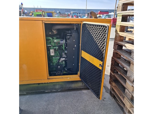 Aggregaat, sdmo, js80 - 80 kva, geel, 1999 - afbeelding 18 van  18