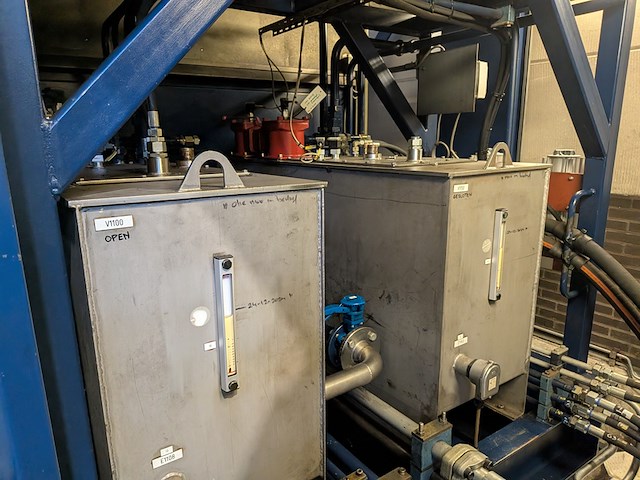 Aggregaat voor hydraulische pompen in container, 1999 - afbeelding 11 van  32