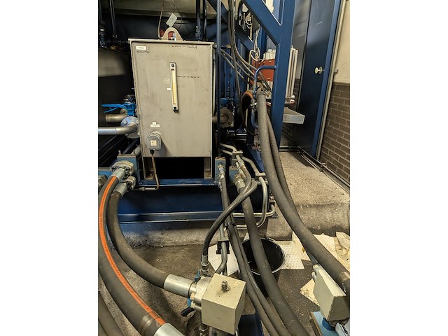 Aggregaat voor hydraulische pompen in container, 1999 - afbeelding 15 van  32