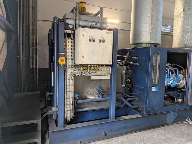 Aggregaat voor hydraulische pompen in container, 1999 - afbeelding 28 van  32