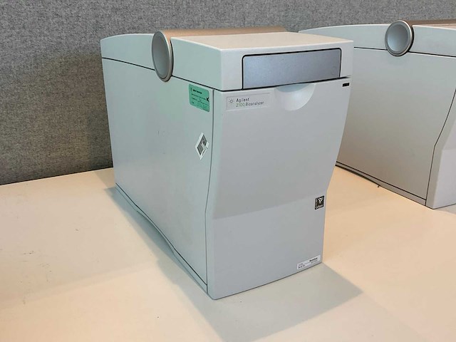 Agilent 2100 bioanalyzer g2939a - afbeelding 1 van  3