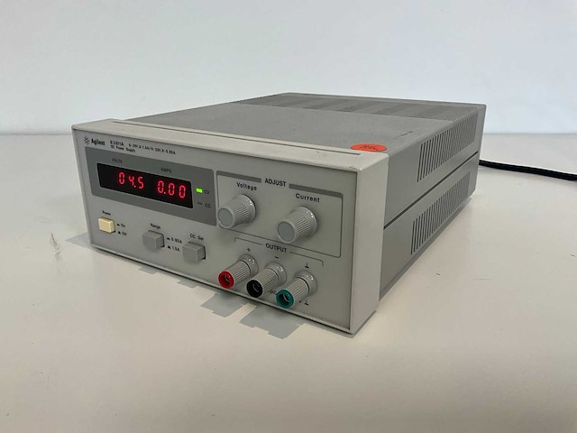 Agilent e3611a dc power supply - afbeelding 1 van  4