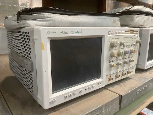 Agilent infiniium oscilloscope - afbeelding 1 van  7