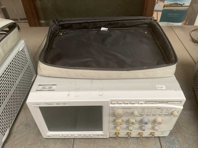 Agilent infiniium oscilloscope - afbeelding 3 van  7