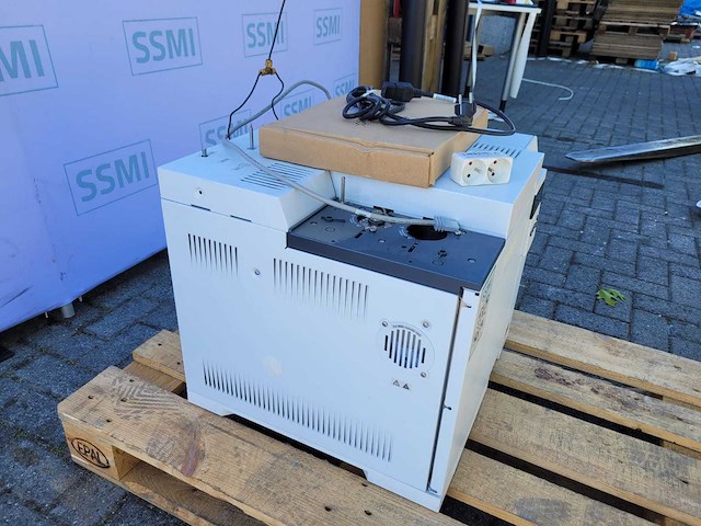 Agilent technologies - 7820a gc-systeem - gaschromatograaf - afbeelding 12 van  12