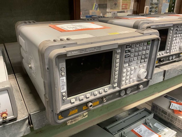 Agilent technologies e4407b spectrum analyzer - afbeelding 3 van  4