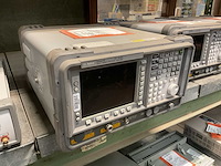 Agilent technologies e4407b spectrum analyzer - afbeelding 3 van  4
