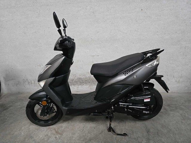 Agm - bromscooter - brash - 4t 45km uitvoering fnr40f - afbeelding 1 van  7