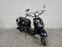 Agm - bromscooter - retro - 4t 45km uitvoering f852pf - afbeelding 4 van  6