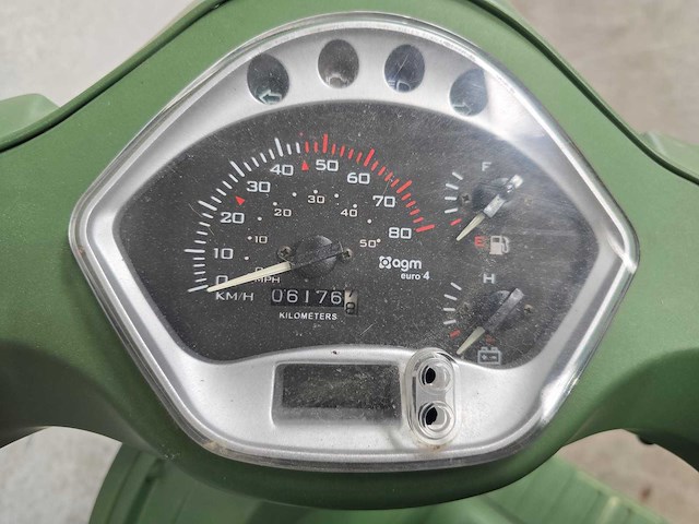 Agm - bromscooter - vx50 - brommer - afbeelding 8 van  8