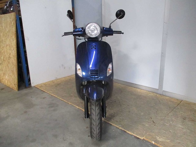 Agm - bromscooter - vx50 plus injectie - scooter - afbeelding 5 van  11