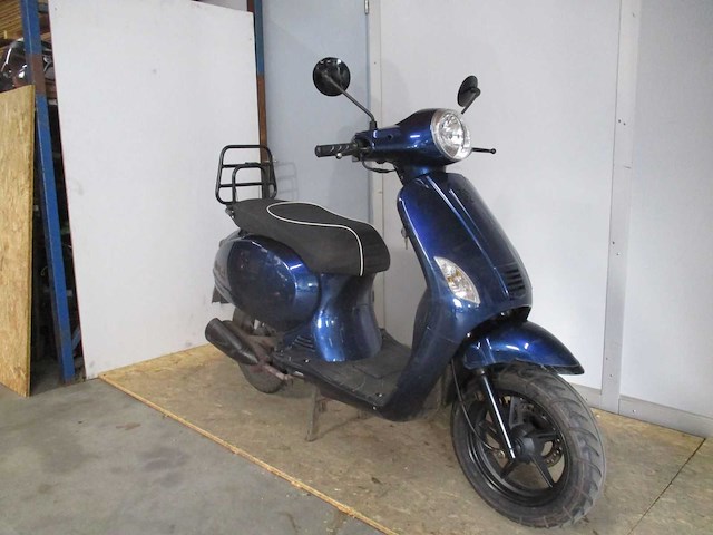 Agm - bromscooter - vx50 plus injectie - scooter - afbeelding 7 van  11