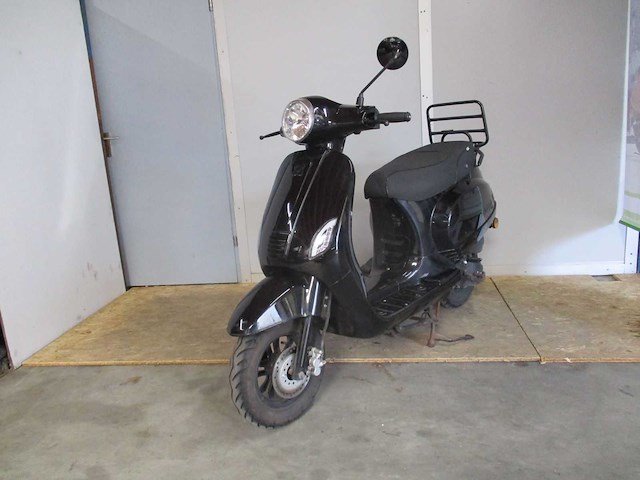 Agm - bromscooter - vx50i injectie - scooter - afbeelding 3 van  10