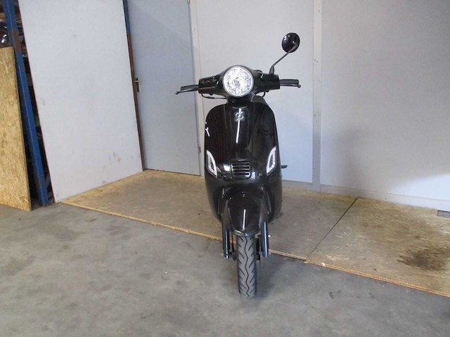 Agm - bromscooter - vx50i injectie - scooter - afbeelding 4 van  10