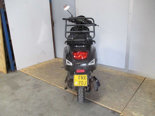 Agm - bromscooter - vx50i injectie - scooter - afbeelding 8 van  10