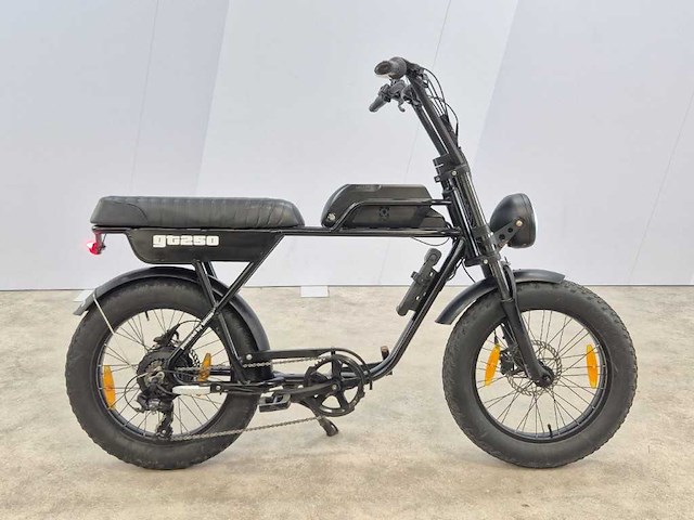 Agm - fatbike - fatbike agm gt250 - elektrische fiets - afbeelding 4 van  11