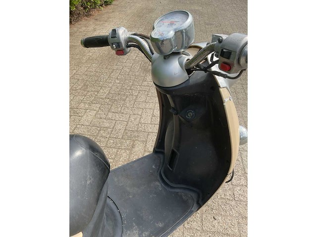 Agm - snorscooter - d-855-tz - afbeelding 2 van  10