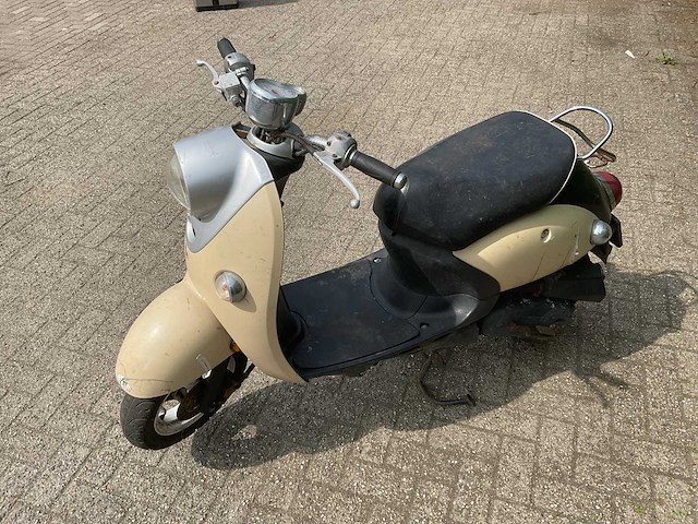 Agm - snorscooter - d-855-tz - afbeelding 8 van  10