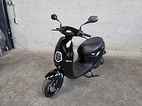 Agm - snorscooter - eco - elektrische 25km uitvoering fdh35l - afbeelding 1 van  5