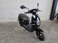 Agm - snorscooter - eco - elektrische 25km uitvoering fdh35l - afbeelding 2 van  5