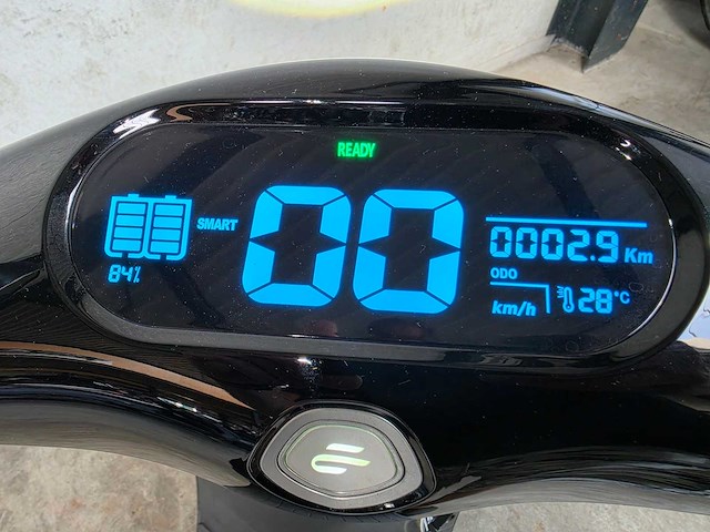 Agm - snorscooter - eco - elektrische 25km uitvoering fdh35l - afbeelding 7 van  8