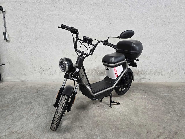 Agm - snorscooter - goccia gev1000 20ah - elektrische 25km uitvoering fgj08b - afbeelding 3 van  9