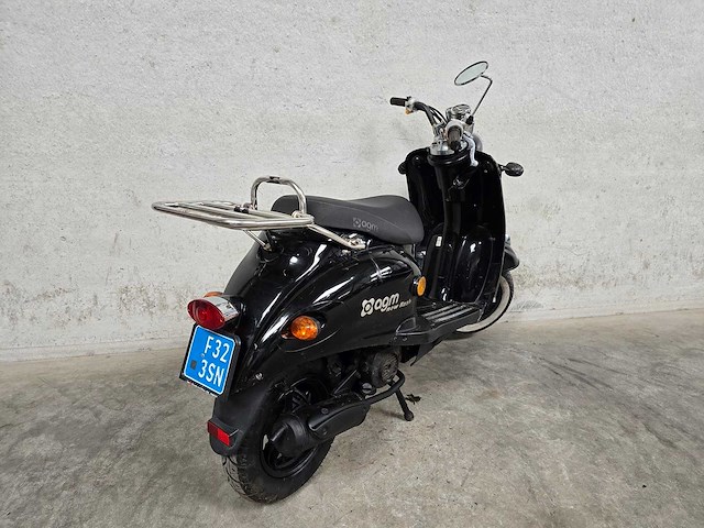 Agm - snorscooter - new flash - 4t 25km uitvoering f323sn - afbeelding 3 van  4
