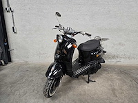 Agm - snorscooter - new flash - 4t 25km uitvoering f323sn - afbeelding 3 van  7