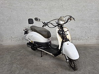 Agm - snorscooter - retro - 4t 25km uitvoering brommer f969tl - afbeelding 2 van  5