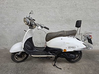 Agm - snorscooter - retro - 4t 25km uitvoering brommer f969tl - afbeelding 1 van  7