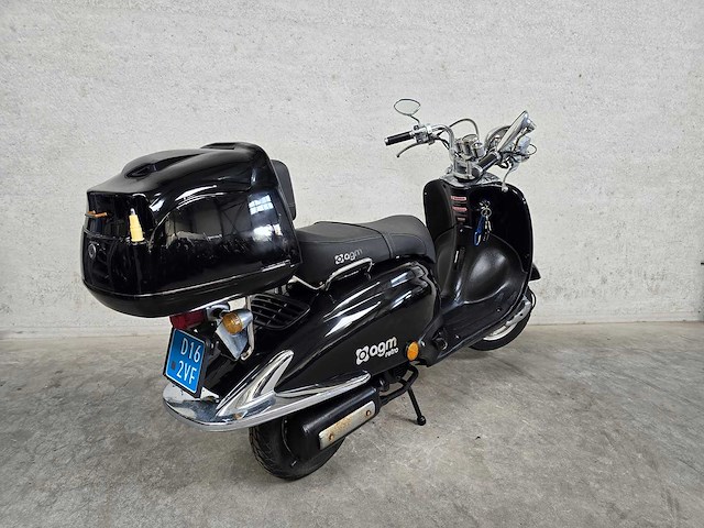 Agm - snorscooter - retro - 4t 25km uitvoering d162vf - afbeelding 5 van  6