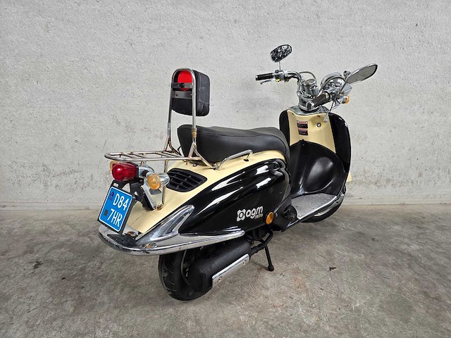 Agm - snorscooter - retro - 4t 25km uitvoering d847hr - afbeelding 5 van  7