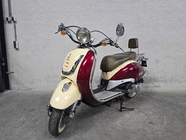 Agm - snorscooter - retro - 4t 25km uitvoering dgs11r - afbeelding 3 van  7