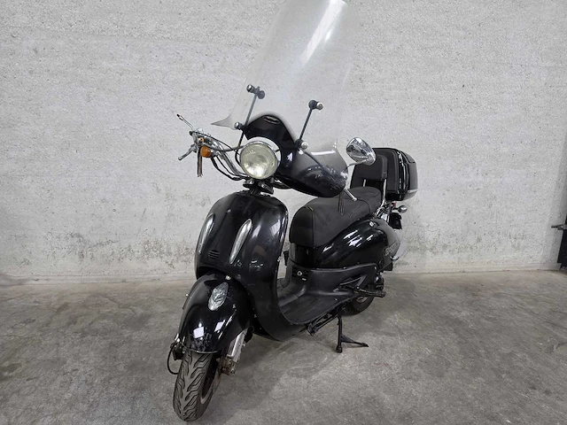 Agm - snorscooter - retro extra - 4t 25km uitvoering d297pf - afbeelding 3 van  7