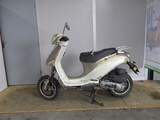 Agm fashion - schade bromscooter - hn50qt-k - scooter - afbeelding 4 van  11