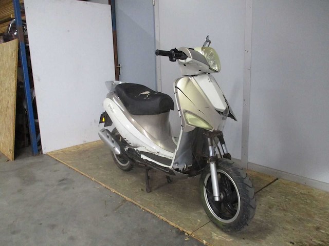 Agm fashion - schade bromscooter - hn50qt-k - scooter - afbeelding 2 van  2