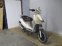 Agm fashion - schade bromscooter - hn50qt-k - scooter - afbeelding 2 van  2
