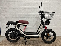 Agm goccia elektrische brommer - afbeelding 1 van  11