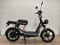 Agm goccia elektrische brommer - afbeelding 1 van  11