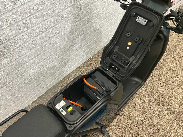 Agm goccia gev2000 elektrische brommer - afbeelding 14 van  15