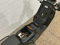 Agm goccia gev2000 elektrische brommer - afbeelding 14 van  15