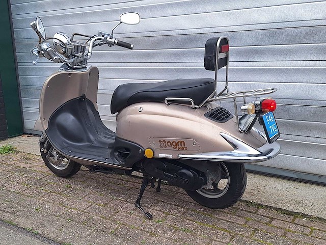 Agm grande retro 25 km snorscooter 4takt - afbeelding 3 van  7
