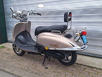 Agm grande retro 25 km snorscooter 4takt - afbeelding 3 van  7