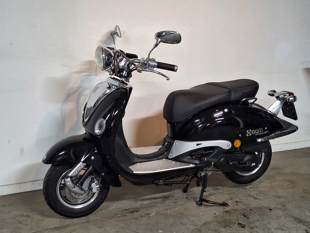 Agm grande retro extra 45 km bromscooter 4takt - afbeelding 2 van  7
