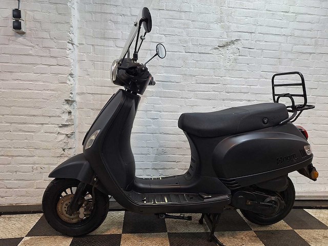 Agm vx50 25 km snorscooter 4takt - afbeelding 1 van  7