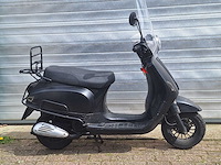 Agm vx50 riva 25 km snorscooter 4takt - afbeelding 5 van  7
